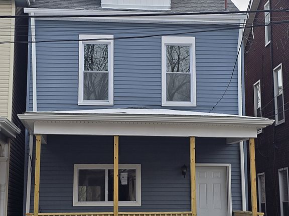 3rd image of 525 McClintock Ave