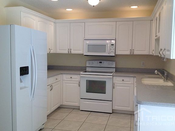 3rd image of 3660 SW 23rd Ct