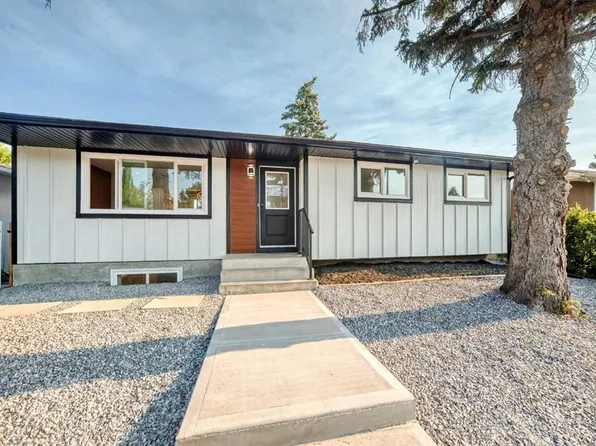 808 S Avonlea Pl SE, Calgary, AB T2H 1W3