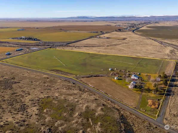 20226 NE Adrian Road, Soap Lake, WA 98851