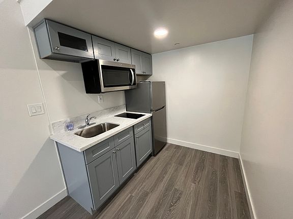 4th image of 136 W San Ysidro Blvd Unit 138-1