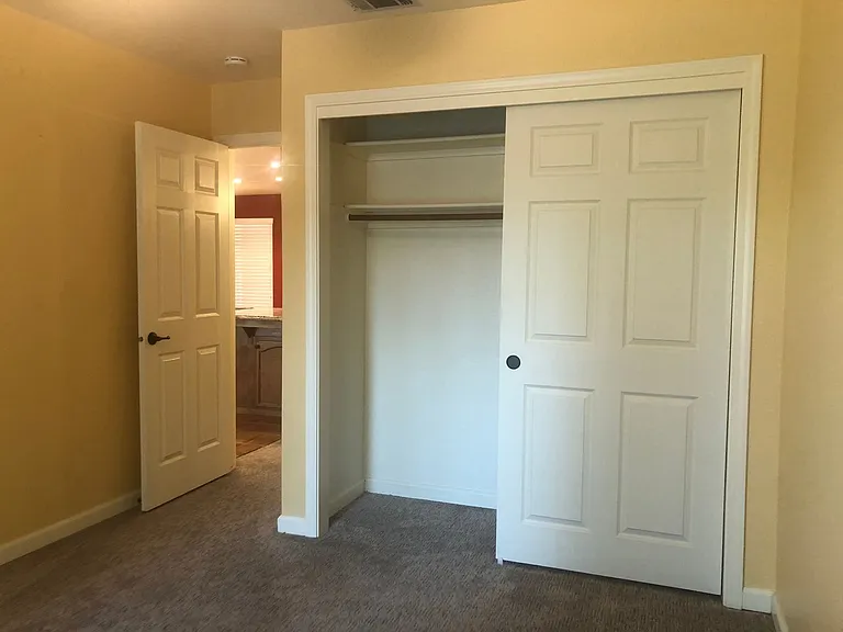 1213 Chetwood Dr — Photo 7