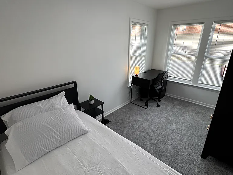 92 Crocker Ave #1 — Photo 5