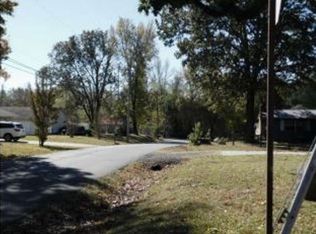 1209 12th St, Mena, AR 71953