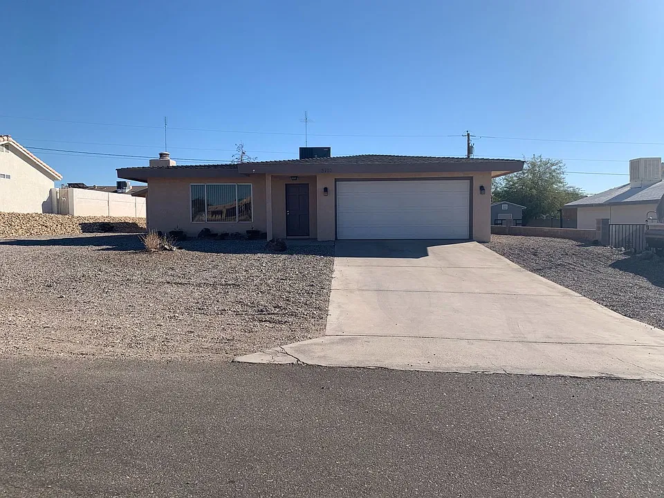 3710 Squaw Dr