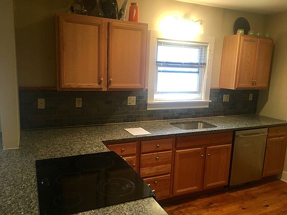 2nd image of 420 Court St