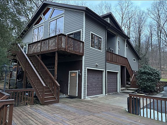 2nd image of 209 Claypoole Hill Road Ext