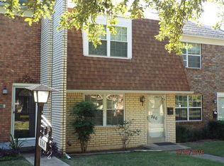 946 Manor Mall, Ardmore, OK 73401