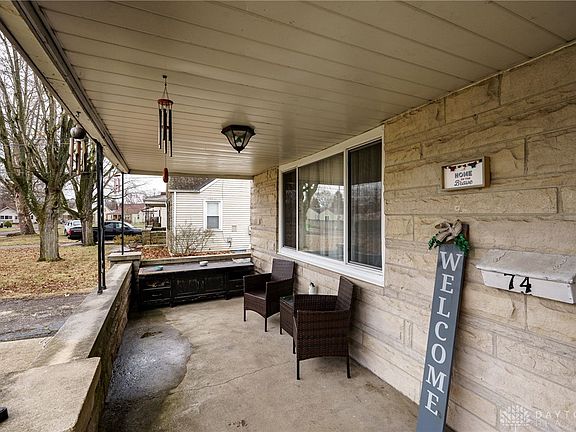 5th image of 74 Oaklawn Ave