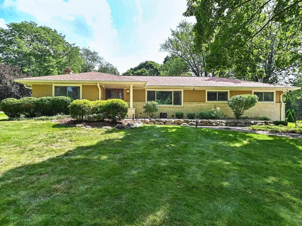 1500 Green Valley BOULEVARD, Brookfield, WI 53045