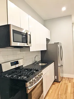 Rented by Ridgewood Realty Group | media 21