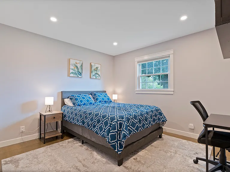 1801 Carson Ln NW — Photo 10