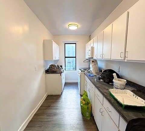 5th image of 521 Isham St #22