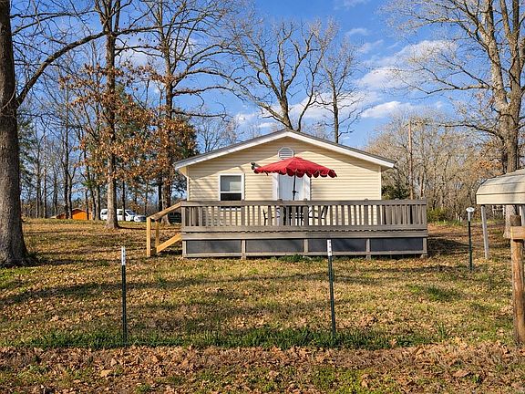 4th image of 32 Whippoorwill Rdg