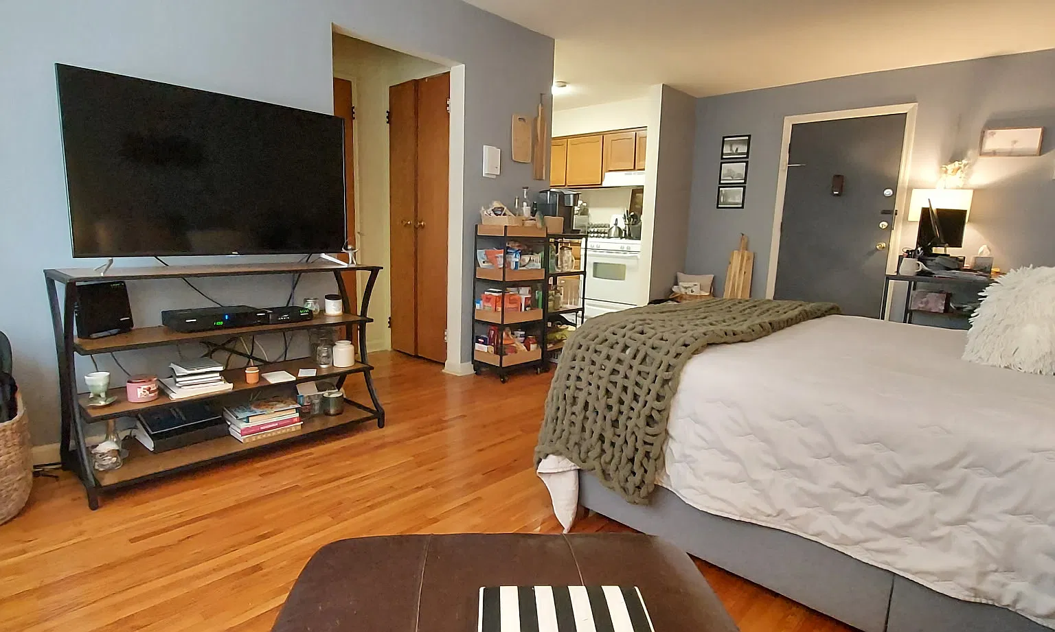 Studio, 400 sqft, $1,400 — Photo 4