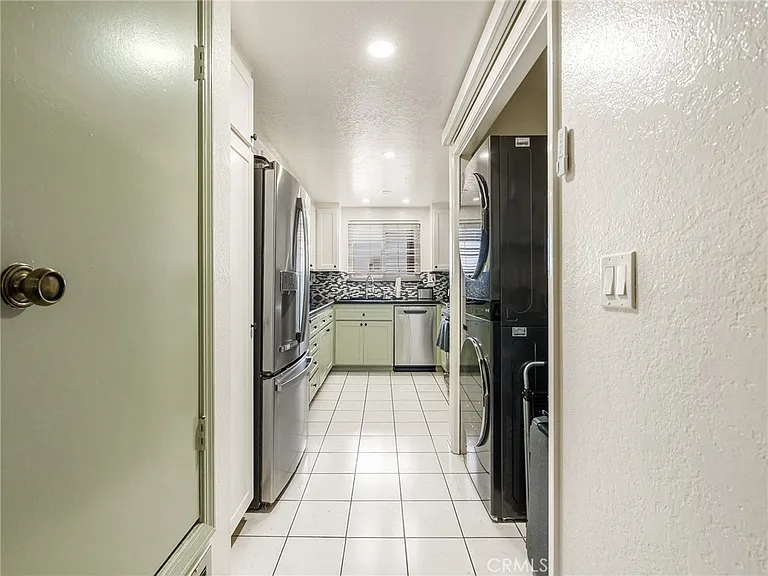 2001 E 21st St #327 — Photo 9