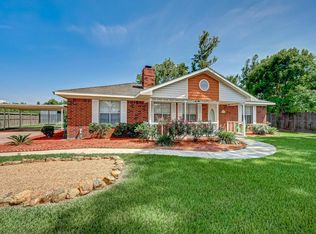 5418 Carriage Trails Dr, Mont Belvieu, TX 77523