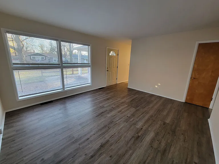 3125 Boynton Ave — Photo 17