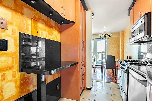 Sold by Remax Edge | media 31