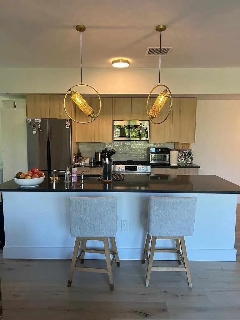 348 Baldwin Ave — Photo 3