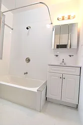 Rented by Manhattan Spaces