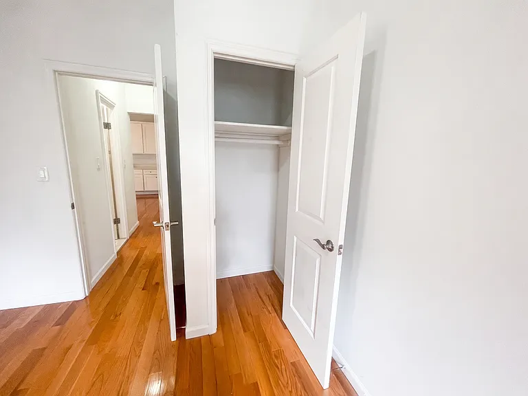 160 Fenimore St #2 — Photo 8