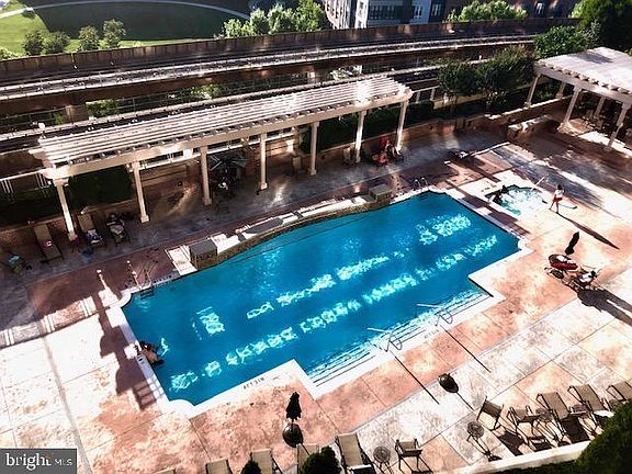 4th image of 2451 Midtown Ave #1222