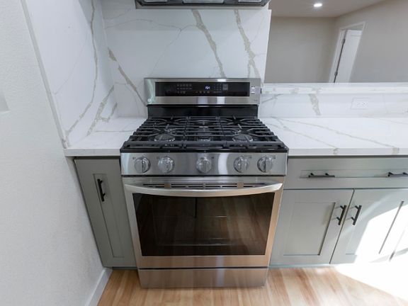 3rd image of 5848 Oliva Ave #1/2