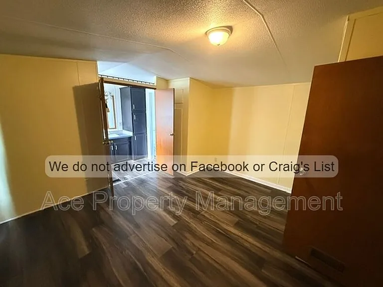 7136 Lee Ave — Photo 5