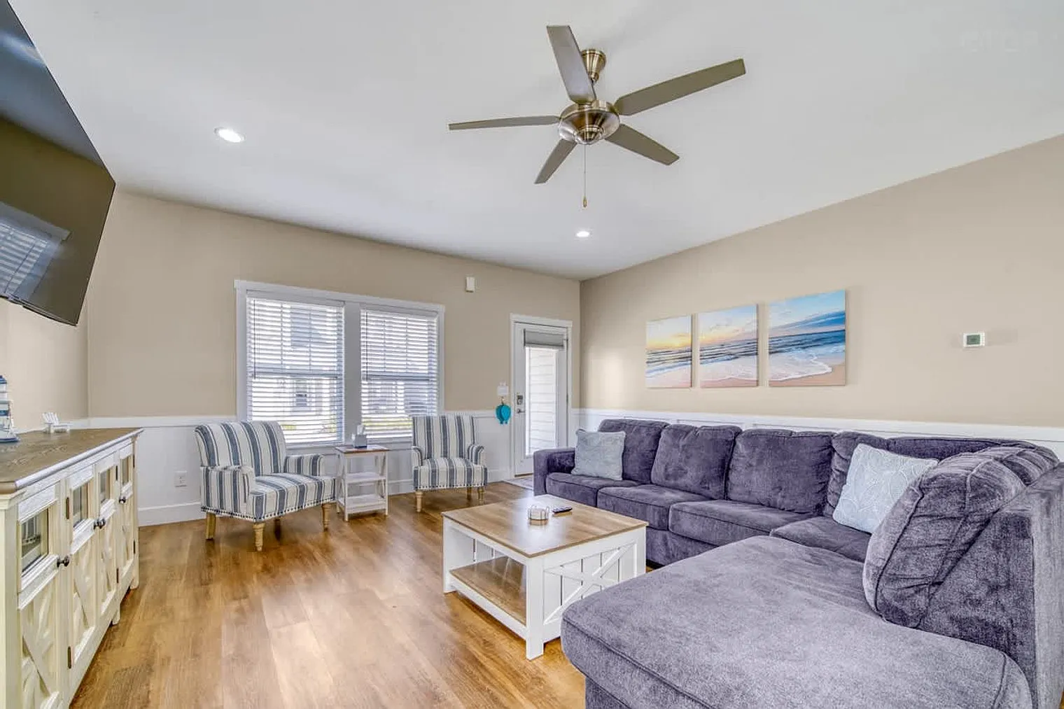 5 bed, 3.0 bath, 3046 sqft, $6,878 — Photo 1