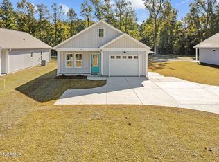 166 Norris Rd, Swansboro, NC 28584
