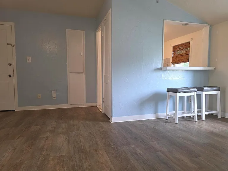 110 S K St #2 — Photo 3