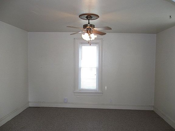 5th image of 121 W Claremont St