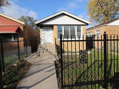 2136 W 73rd St, Chicago, IL, 60636