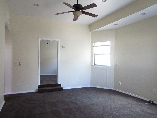 1st image of 1341 N Bronson Ave