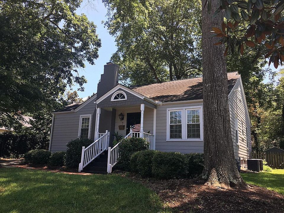 1st image of 7 Oakview Dr