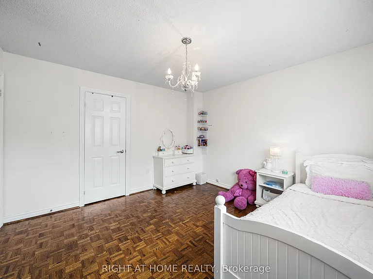 5 Stave Cres — Photo 19