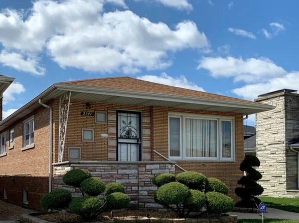 2947 W 82nd St, Chicago, IL 60652