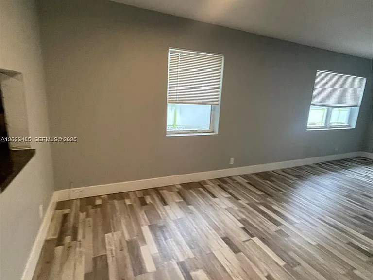 1532 SW 5th Pl #D — Photo 6