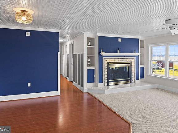 4th image of 155 Pearson Dr