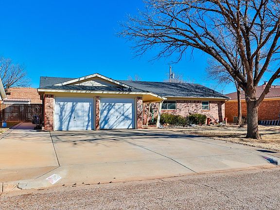 2nd image of 806 Belton Dr