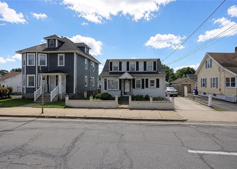 1st image of 581 Newport Ave