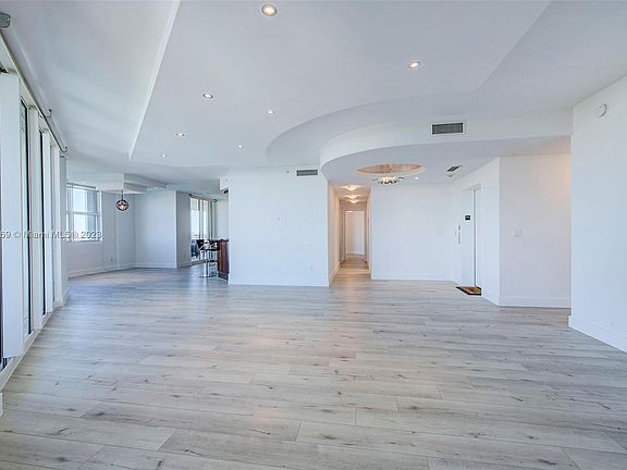 2nd image of 9751 E Bay Harbor Dr #Penthouse Na-1601
