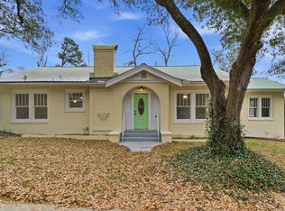 1601 N 5th Ave, Laurel, MS 39440