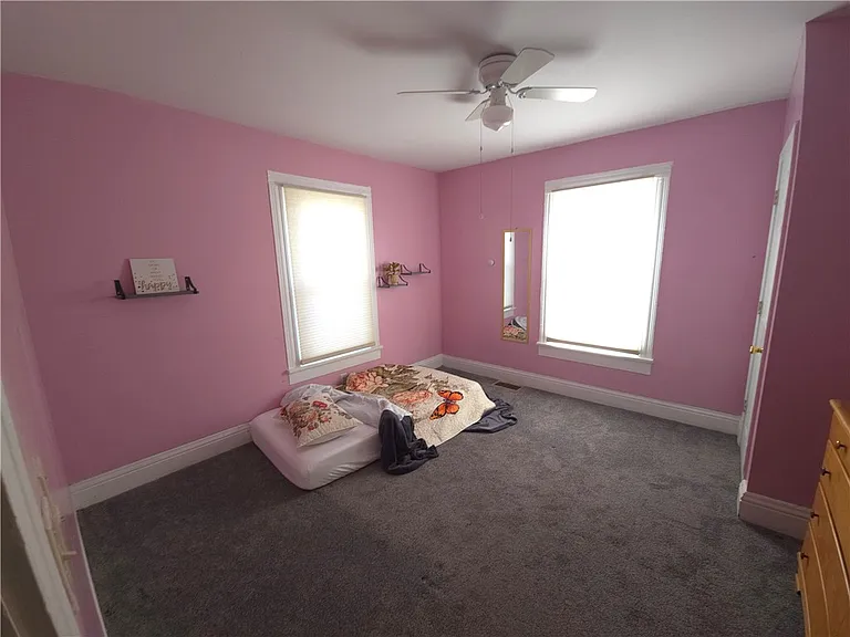 30 Flanders St — Photo 15