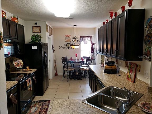 5th image of 156 Bella Dr