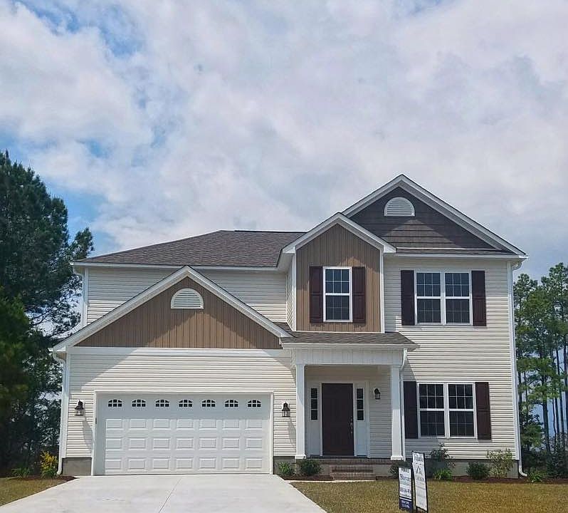 1st image of 928 Eastman Creek Dr