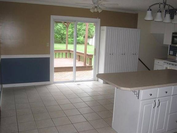4th image of 579 Talowood Dr