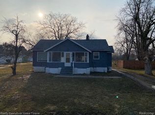 1919 Range Rd, Smiths Creek, MI 48074