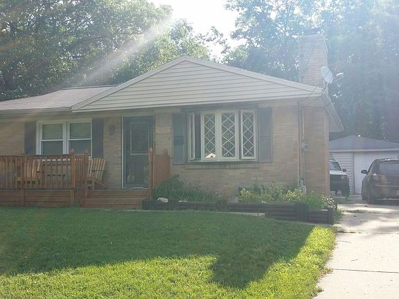 2nd image of 3438 Parkland Ave SW